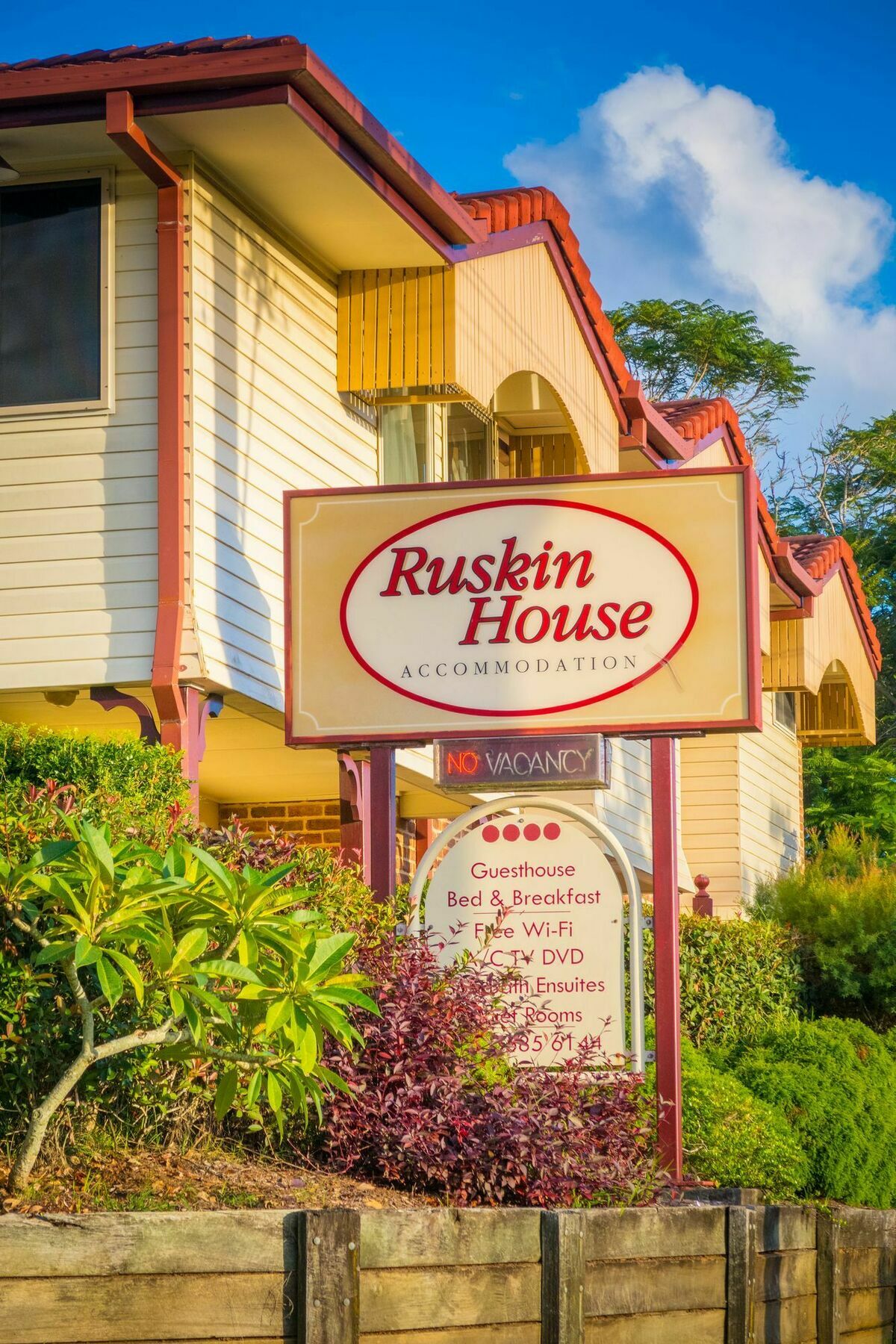 Ruskin House Guest house 4*